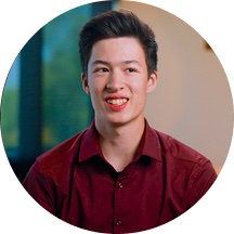 神韻主要領舞演員包正宇（Jesse Browde）肖像